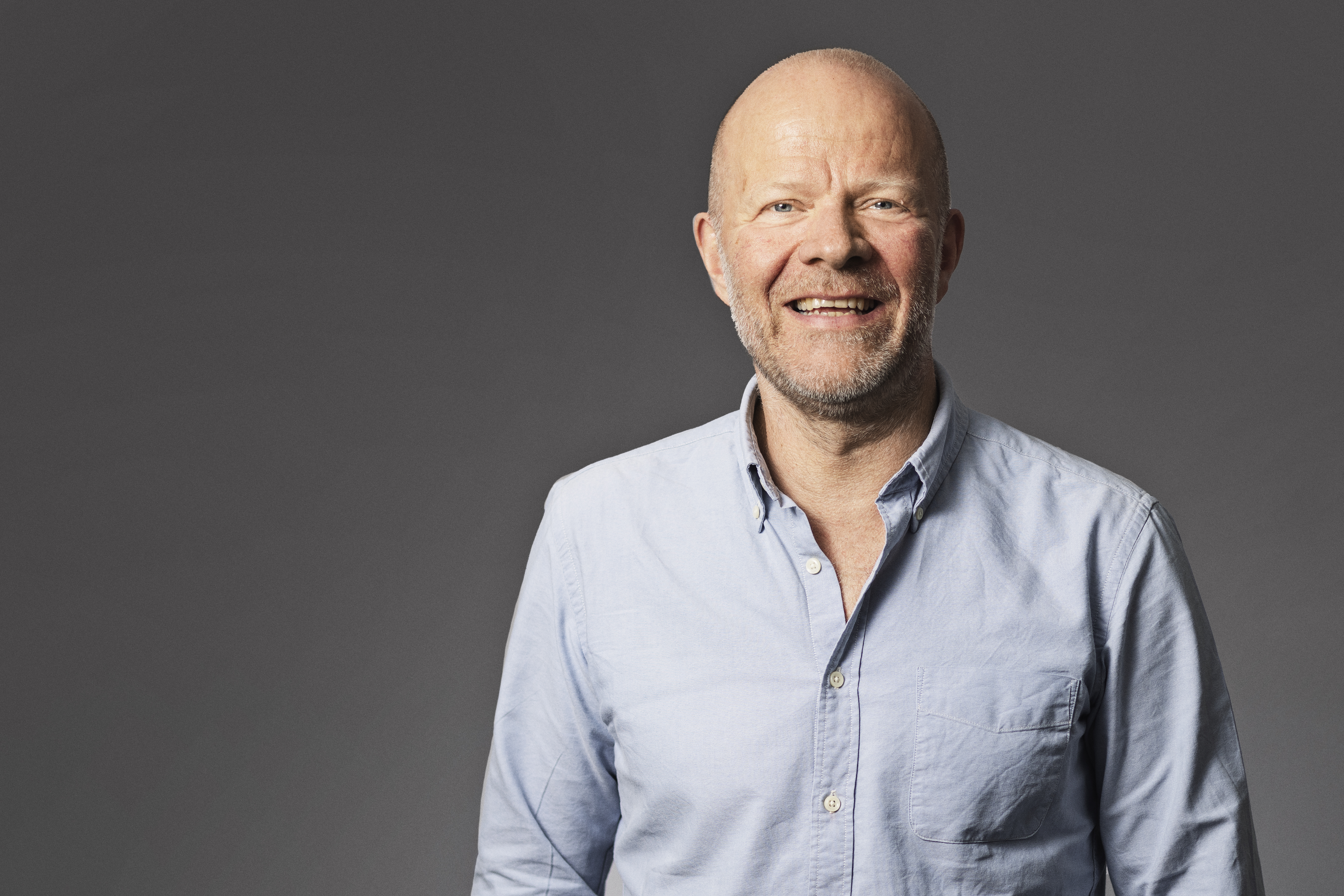 Thomas Sandberg, forperson i Dansk Musiker Forbund, mener, at musikloven er både forældet og underfinansieret og bør gentænkes i en bred proces med musiklivet, politikerne og ministeriet.