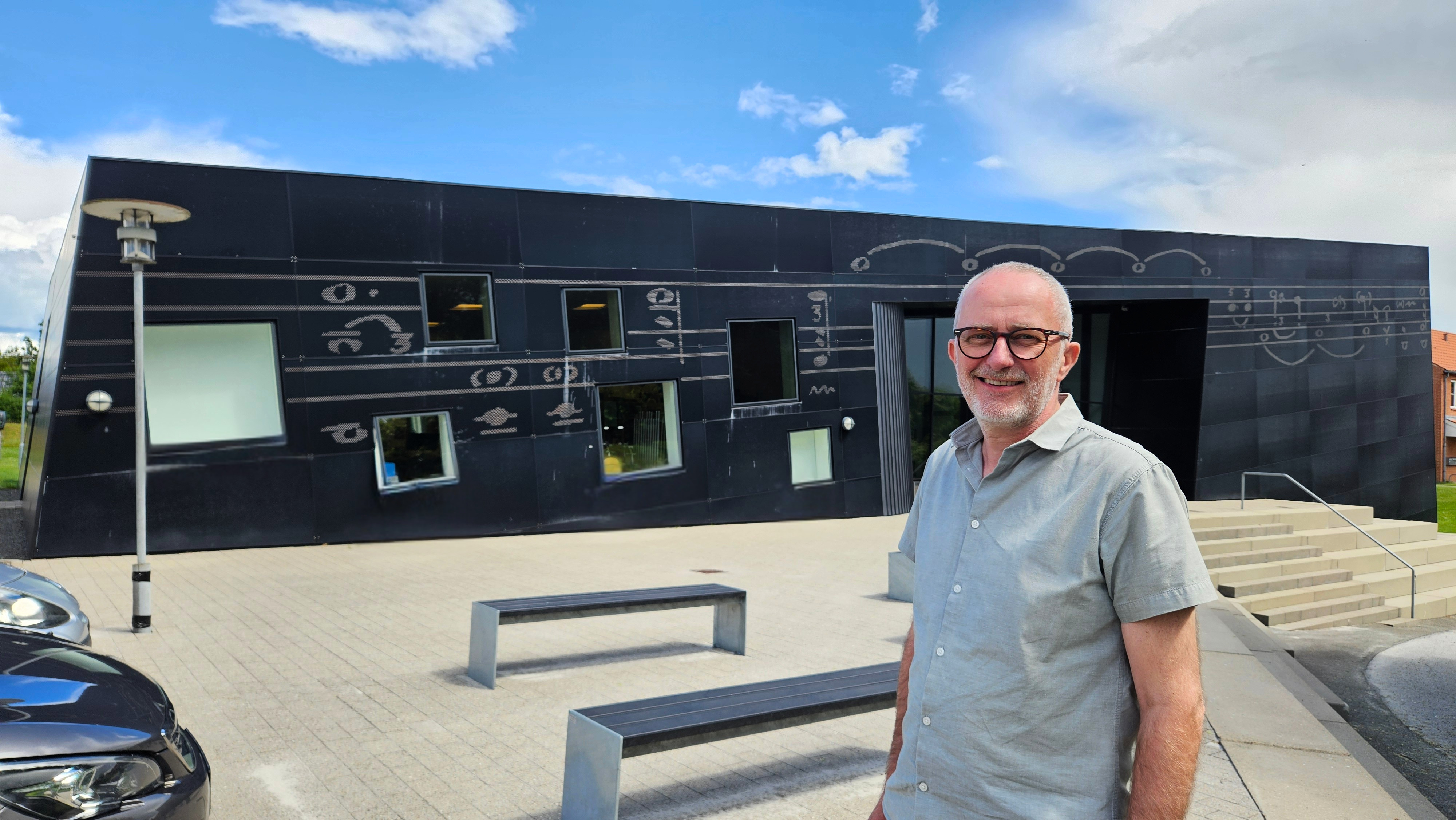 Jens Dammeyer Sørensen, leder af Holstebro Musikskole og MGK Midtvest, peger på samarbejdet mellem byens kulturinstitutioner som en af Holstebros store styrker. Foto: Holstebro Kommune.