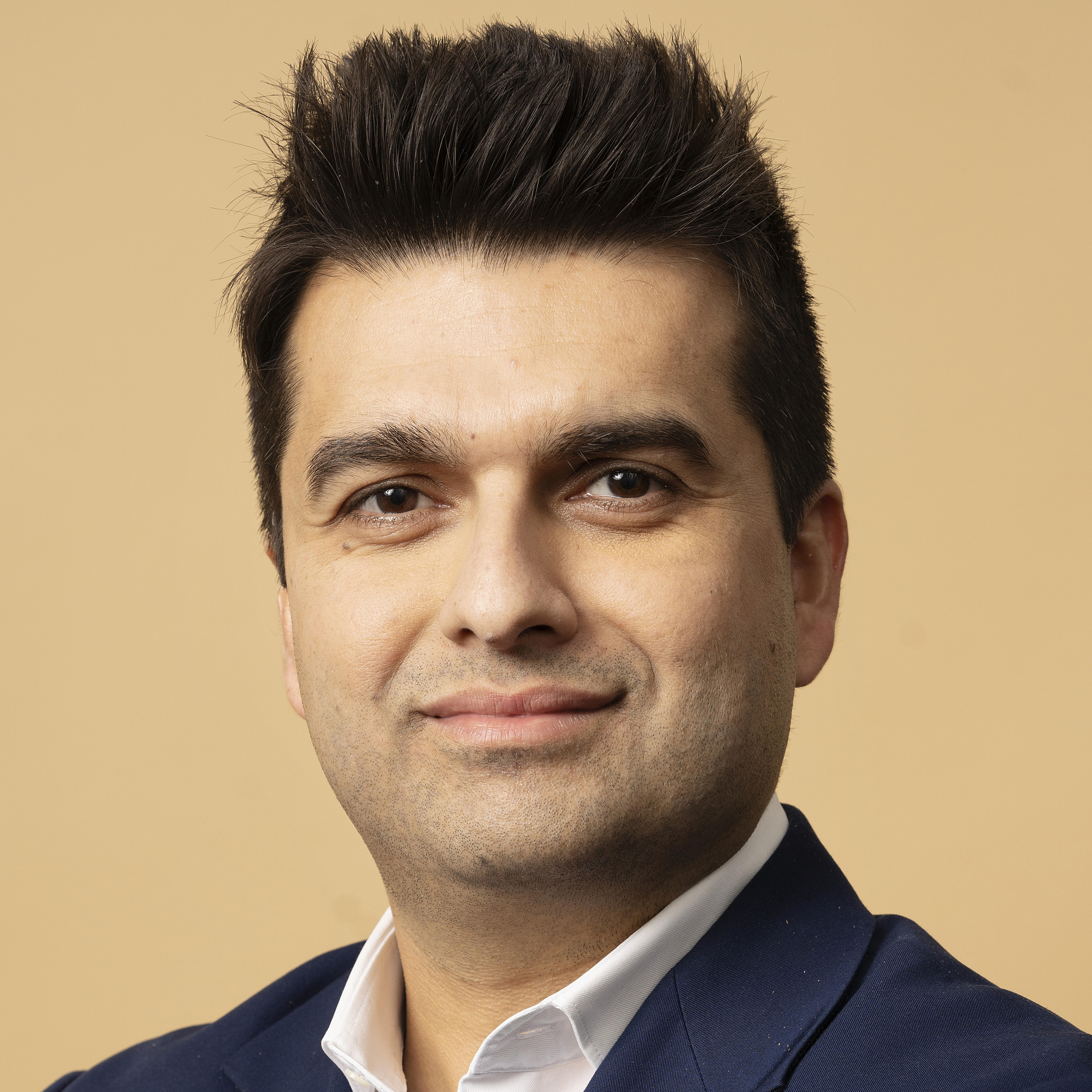 Mohammad Rona Kulturordfører for Moderaterne, Mohammad Rona, mener, at kulturpolitikken i højere grad bør fokusere på de strukturelle rammer for kunstnernes arbejde. Foto: Marie Hald