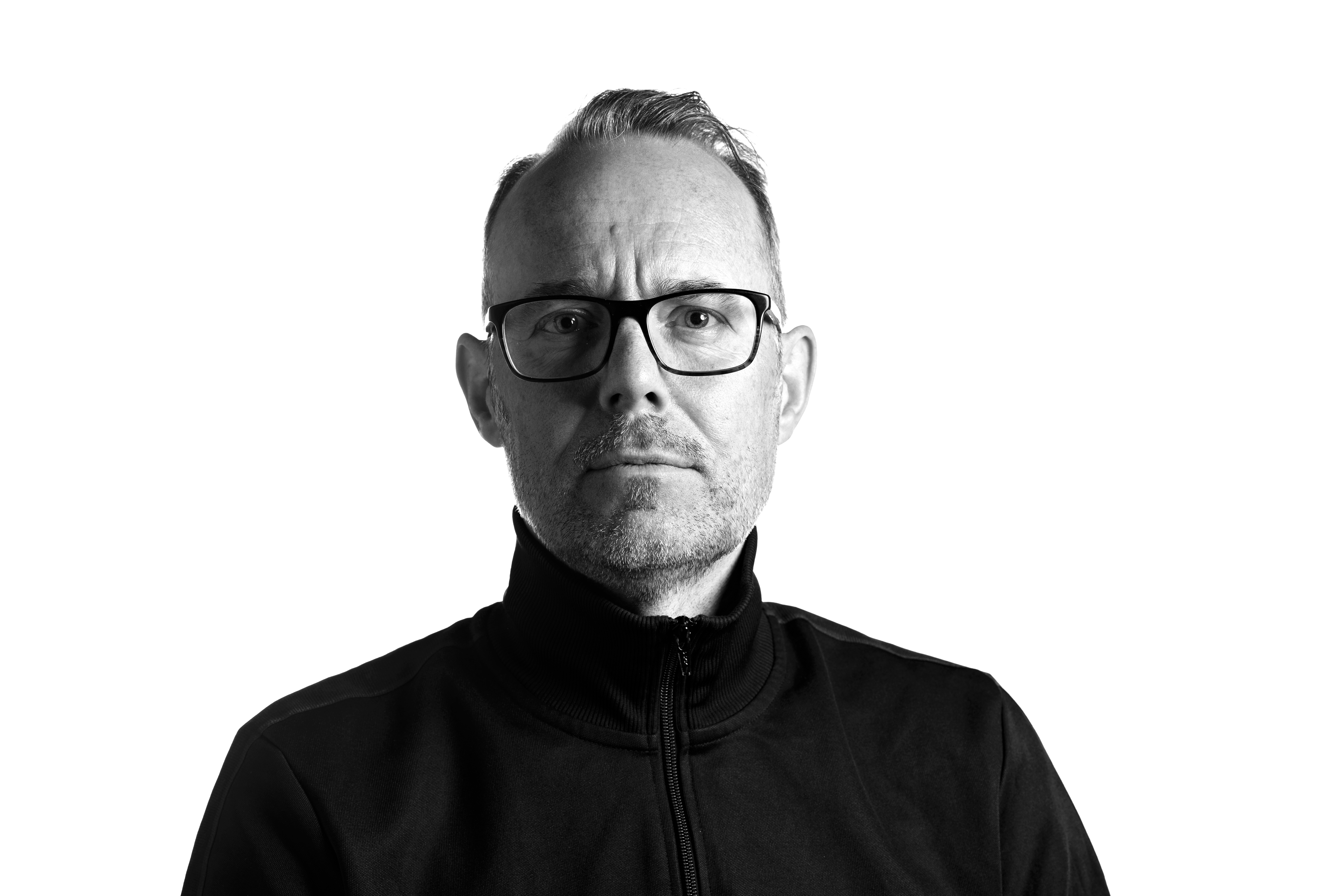 Simon Lund, musikredaktør på Politiken, mener ikke, at antallet af artikler alene siger noget om musikjournalistikkens tilstand. Ifølge ham handler det i dag mere om relevans, læserinteresse og nye formater, der kan åbne musikstoffet for flere.